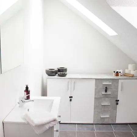 Modernes 80 Qm Mit Balkon Und Innenstadtnah